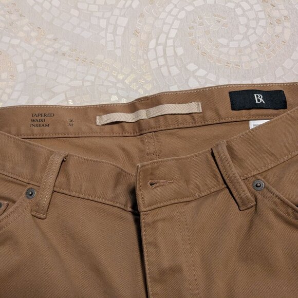 BR Banana Republic men's Traveler Chinos, 36/32, rust brown - Picture 3 of 4